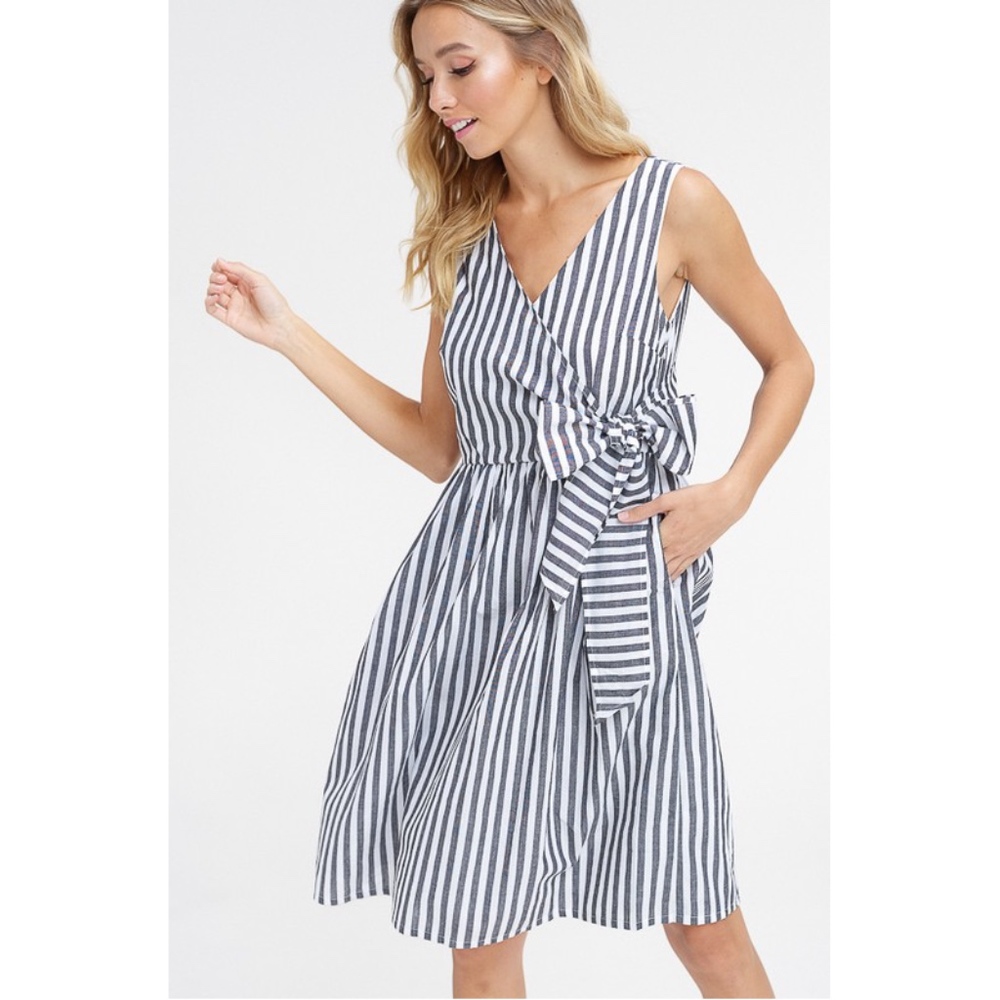 NWT ♡ Striped Wrap Dress with Bow, ON SALE! - Picture 5 of 8